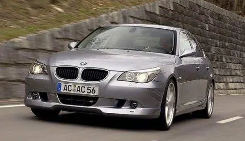 Szybka wysyłka Dokładka Przód BMW E60 (PU)