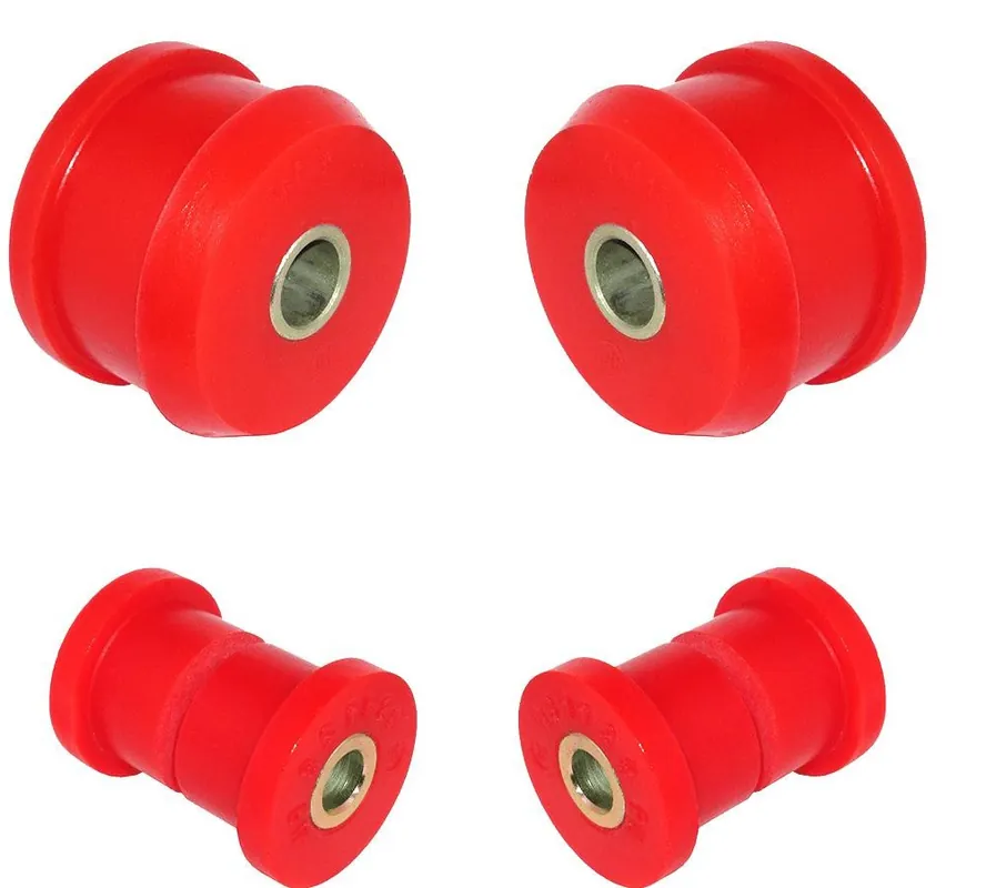 Darmowy zwrot 136027B - Zestaw poliuretanowy wahaczy przednich Strongflex