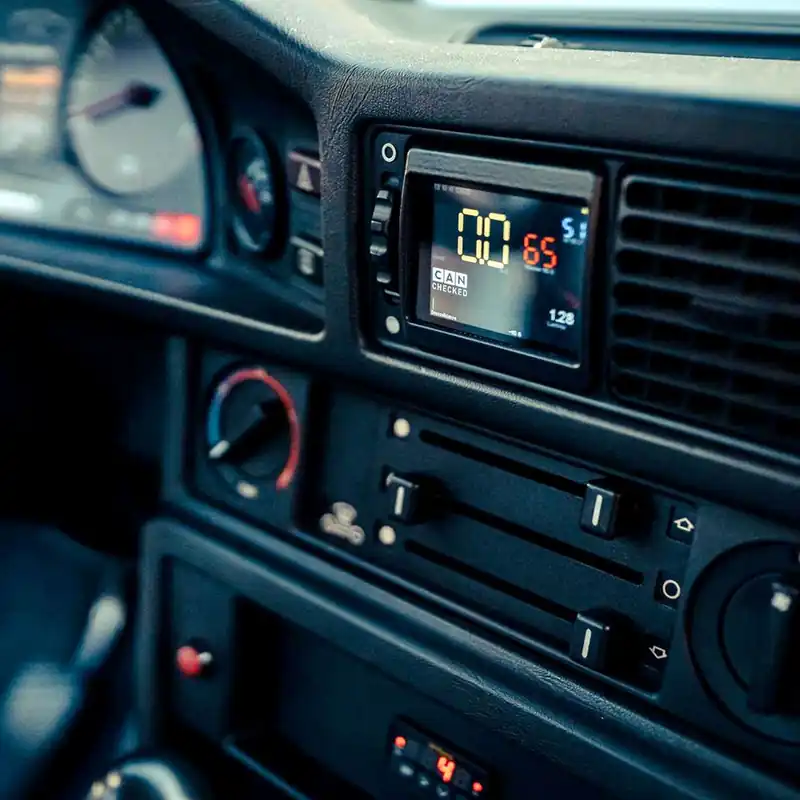 Oferta czasowa CANchecked Display MFD28 Gen2 BMW 5-series E28 LHD 1981-1987