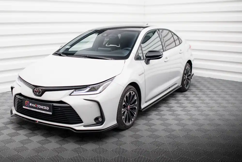Ostatnie sztuki Zestaw Splitterów Toyota Corolla XII Sedan Maxton